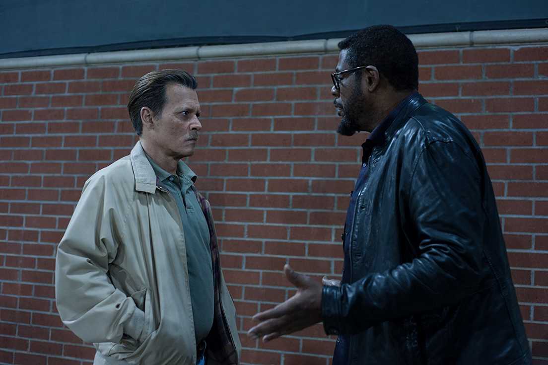 Melo miestas (City of Lies)